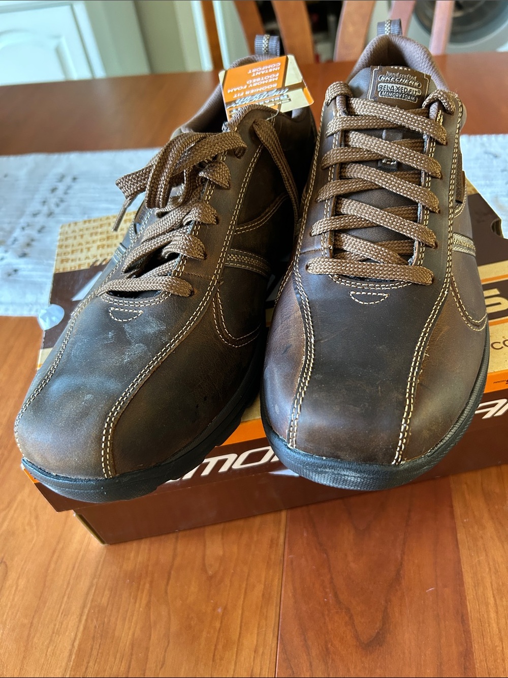 New Skechers Men’s Brown Lace-Up Memory Foam Sneakers